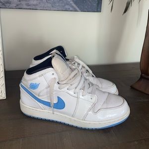 Air Jordan 1 retro baby blue